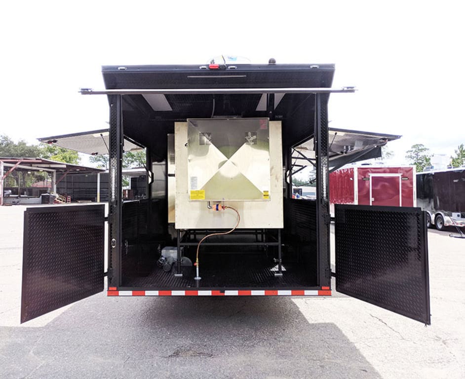 2025 Southern Dimensions 47'- Fully Loaded Gooseneck with smoker Gooseneck-ELIB OLE Hickory Pit (SDG-604) - Image 6