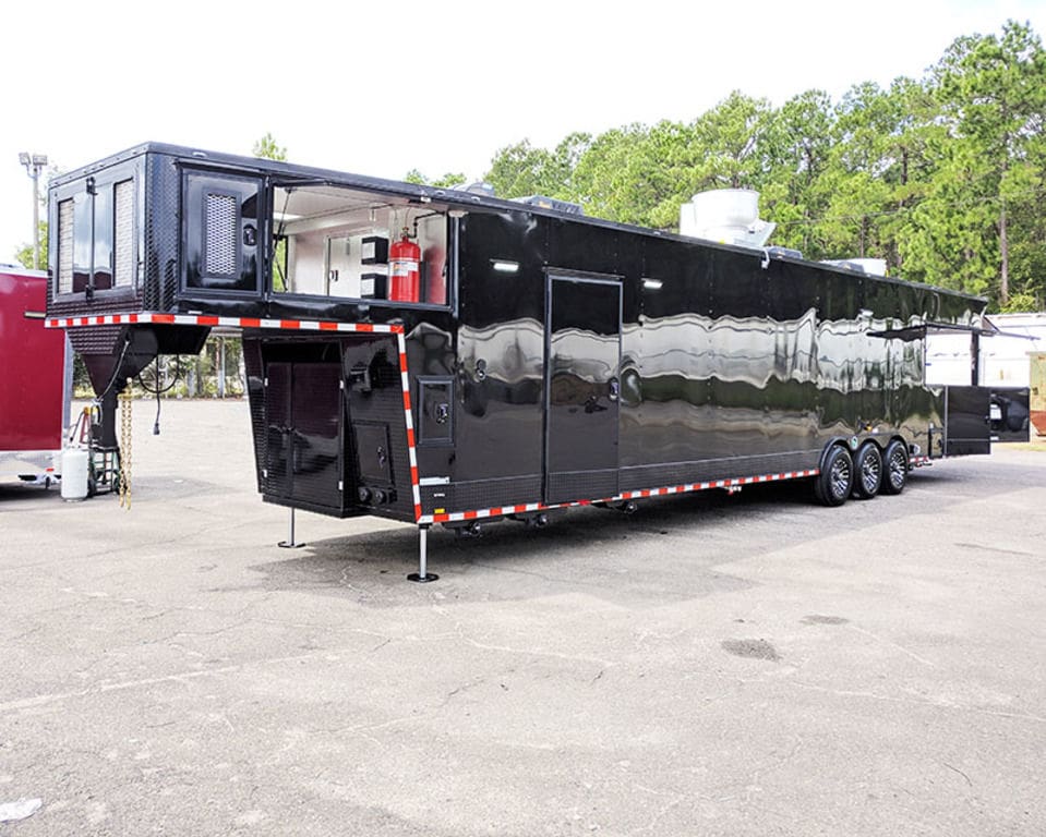 2025 Southern Dimensions 47'- Fully Loaded Gooseneck with smoker Gooseneck-ELIB OLE Hickory Pit (SDG-604)